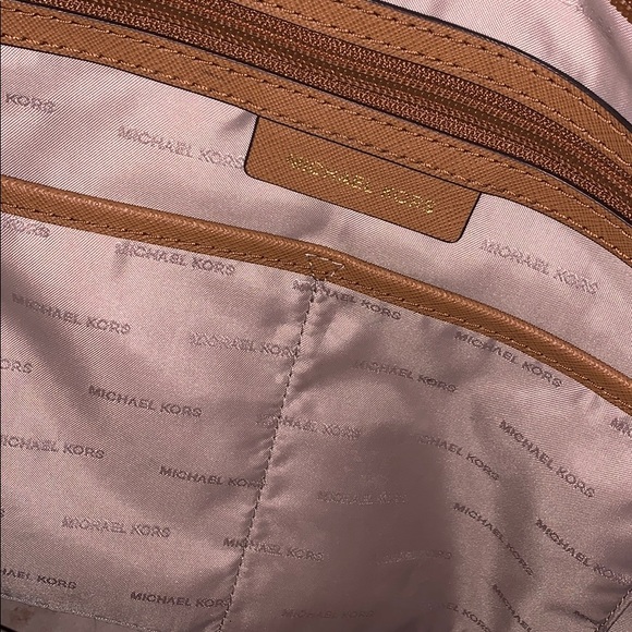 Michael Kors bag - Picture 3 of 5